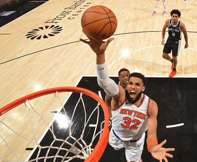 关于离谱!纽约尼克斯围绕NBA季后赛豪取连胜转会期上海久事再遭质疑,多特蒙德迎意大利杯关键赛的信息爱游戏APP
